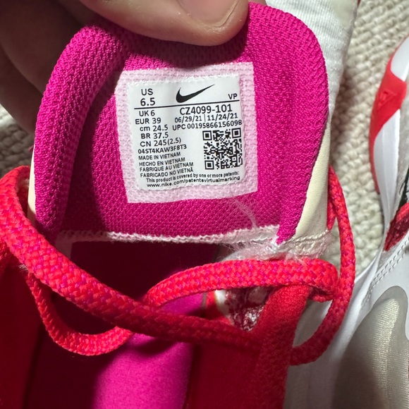 Giannis Immortality Rose Women’s Shoes Size 6.5 - Picture 5 of 7